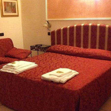 Hotel Sicilia Milano Ngoại thất bức ảnh
