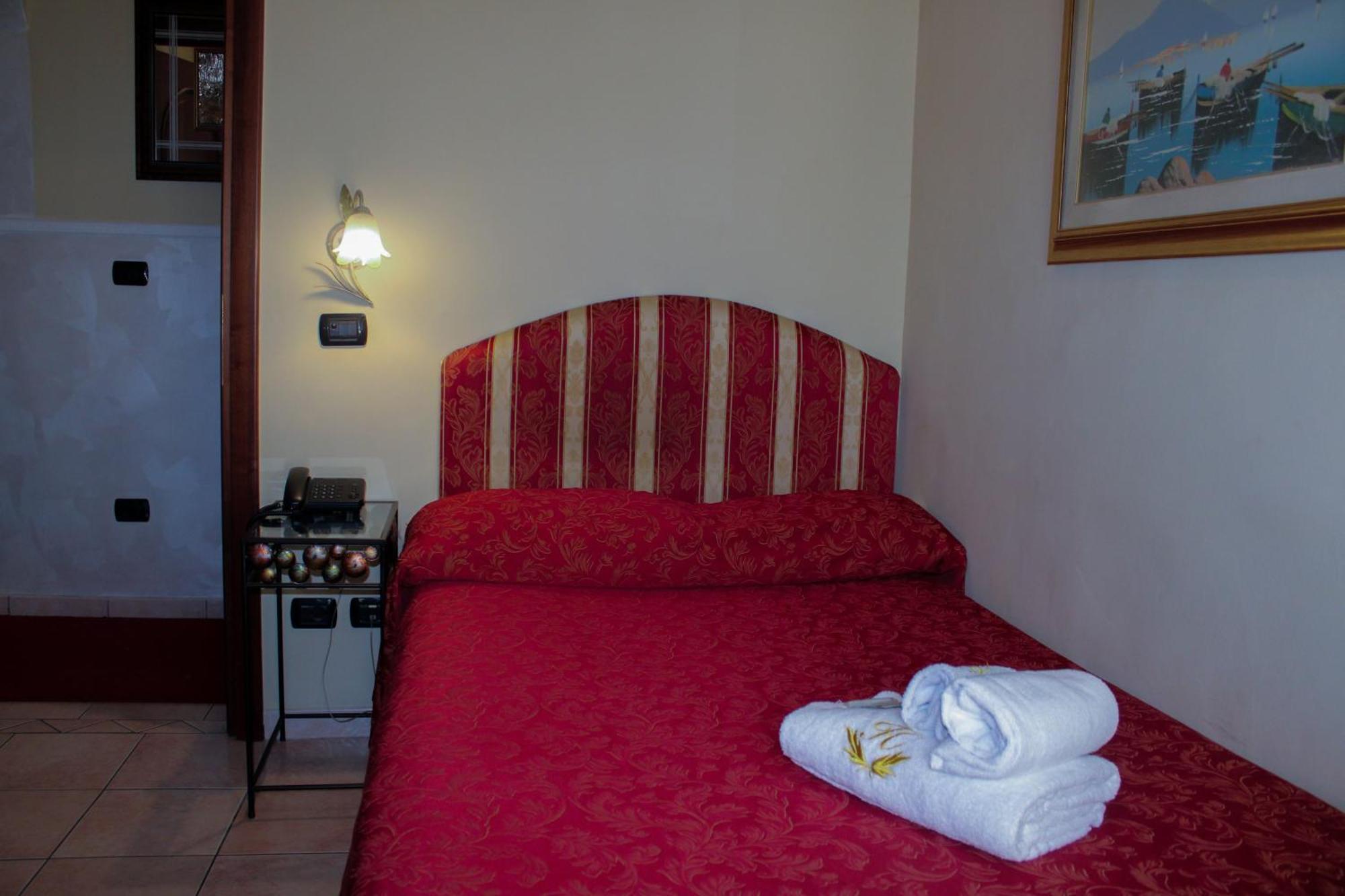 Hotel Sicilia Milano Ngoại thất bức ảnh
