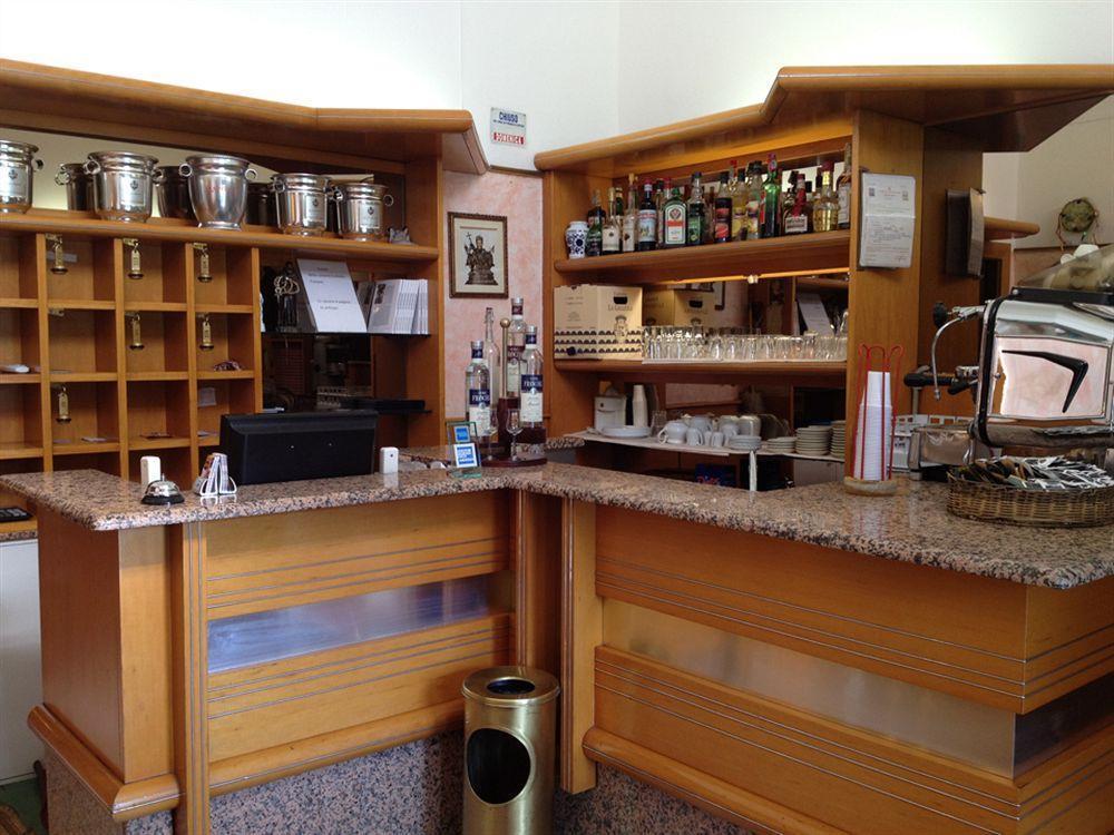 Hotel Sicilia Milano Ngoại thất bức ảnh
