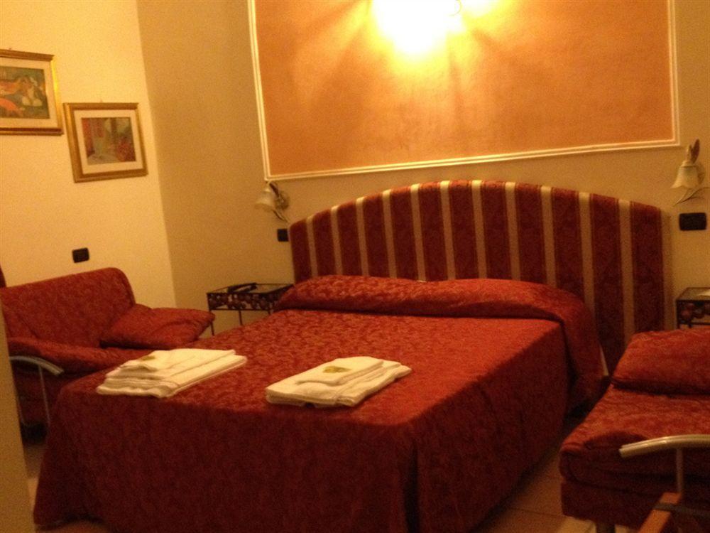 Hotel Sicilia Milano Ngoại thất bức ảnh